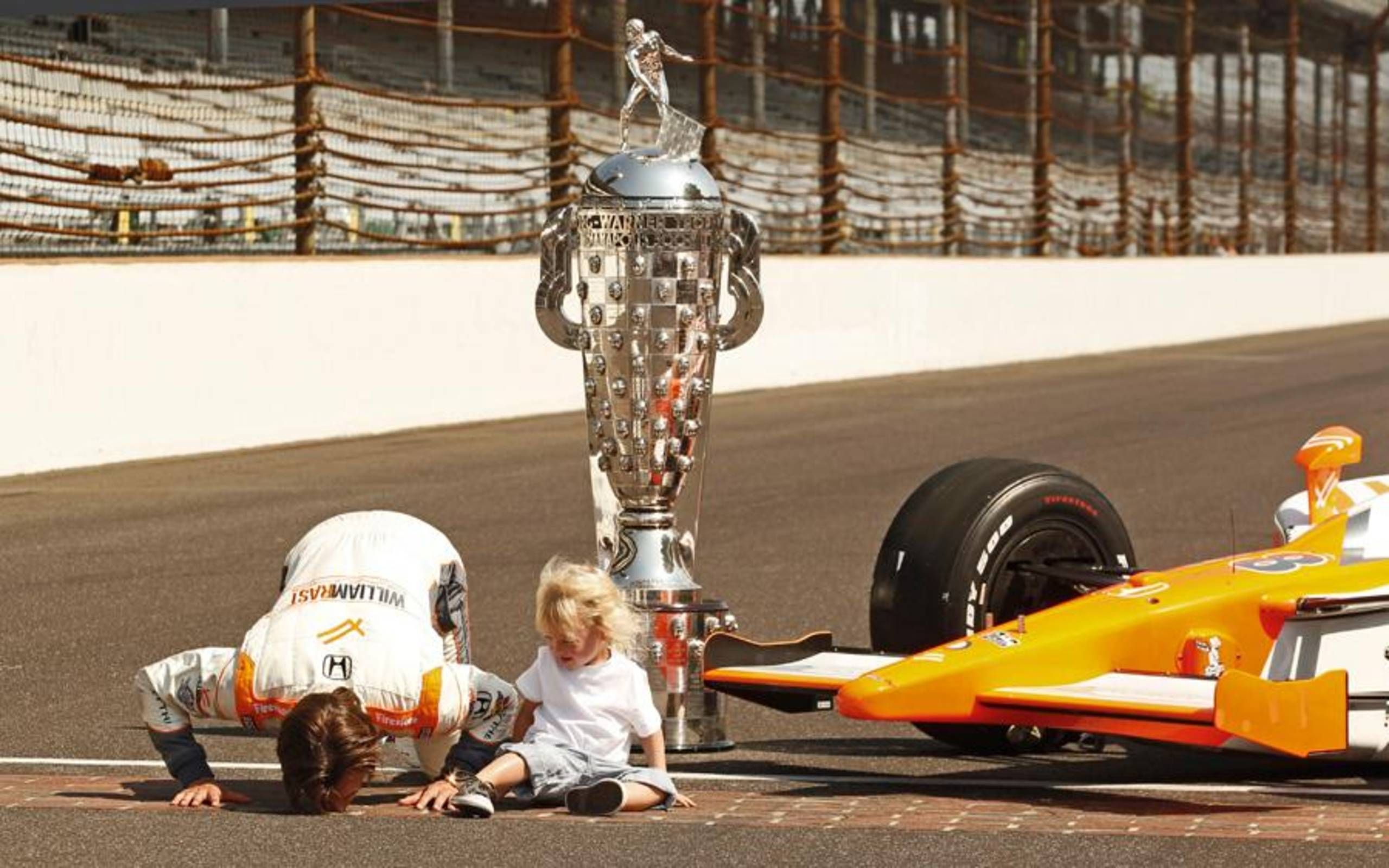 Dan Wheldon tribute