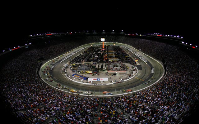 Bristol Motor Speedway goes for NASCAR 'blackout'