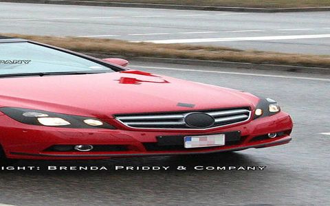 The new E-class cabriolet is caught by spy shooters.