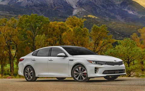 The 2017 Kia Optima SX Limited gets a 2.0-liter turbocharged four with 245 hp and 260 lb-ft of torque.