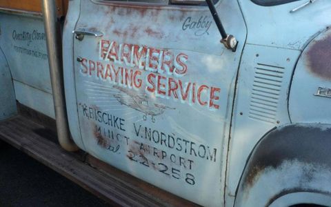 No, this aged lettering isn't phony, but you could mistake it for a modern addition given the proliferation of retro rat rods.