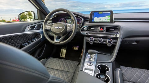 Gallery: 2019 Genesis G70 interior