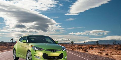 Hyundai is recalling more 2012 Veloster hatchbacks with panoramic sunroofs.