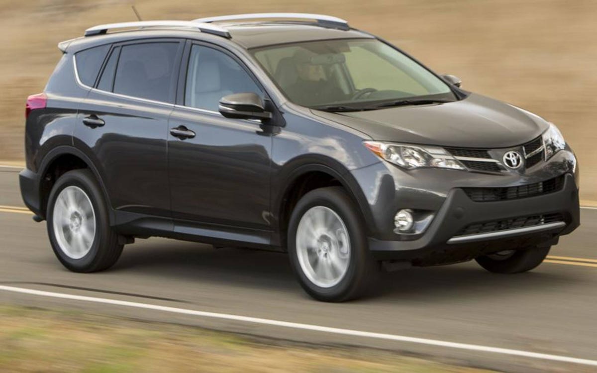 Какой рав лучше. Toyota rav4 2013. Тойота рав 4 2015. Тойота рав 4 2013. Toyota rav4 4 2013.