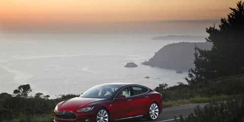 Tesla's finance program for the Model S electric sedan lets a consumer walk way from the deal after 36 months.