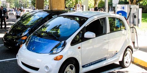 Washington state legislators want to keep EV charge spots open to electric vehicles in need of a charge.