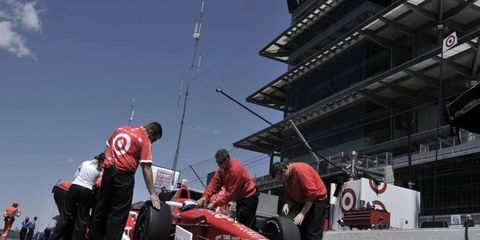 Scott Dixon will be first to go when Indy 500 qualifying resumes after a rain delay.