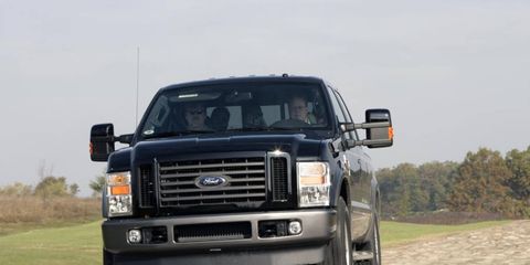 Consumers have reported that an internal failure of the steering gear box results in a complete loss of steering control on the 2008 Ford Super Duty trucks.