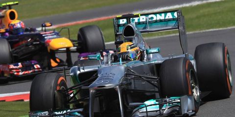 Mercedes boss Ross Brawn thinks his team still has a good chance to win the Formula One championship.