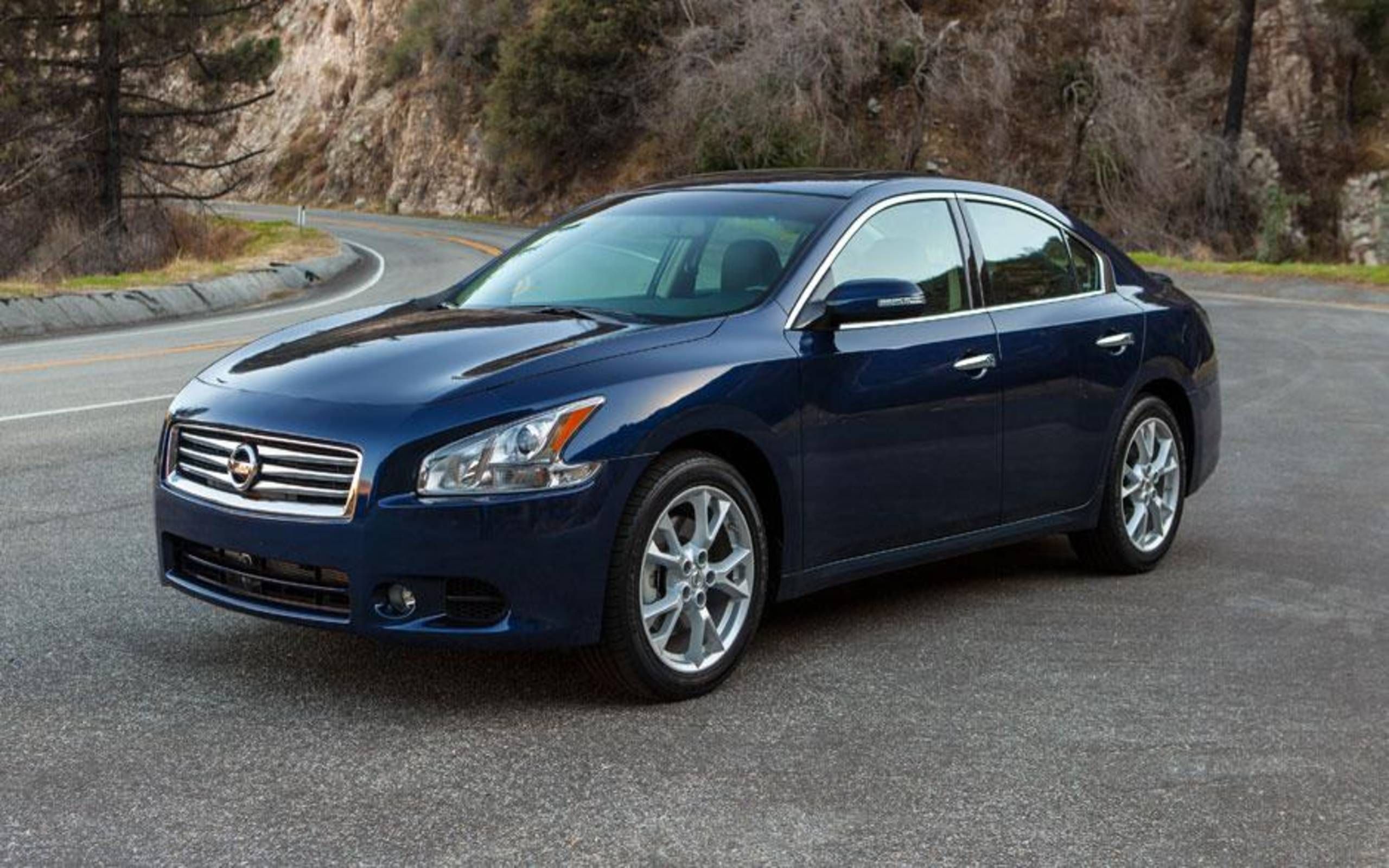 2014 nissan maxima nismo