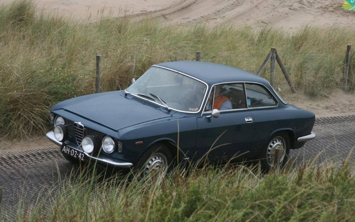 More info on Alfa Romeo Giulia Sprint GT, 1964 - Passion For Classics