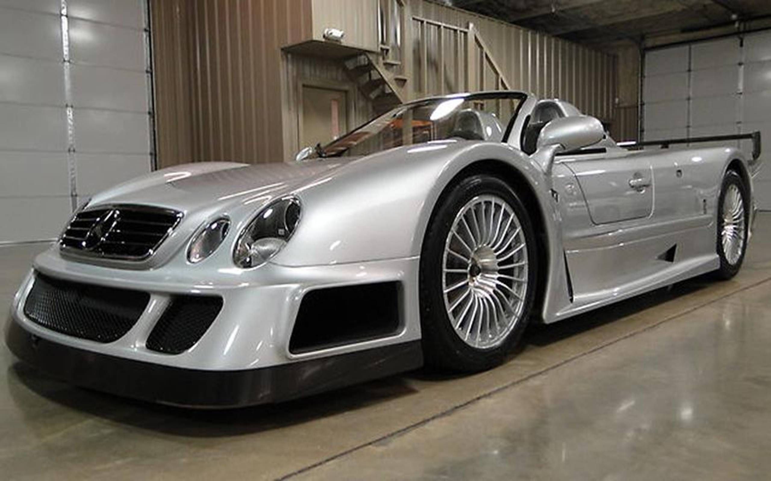 Mercedes-Benz CLK GTR roadster heads to auction