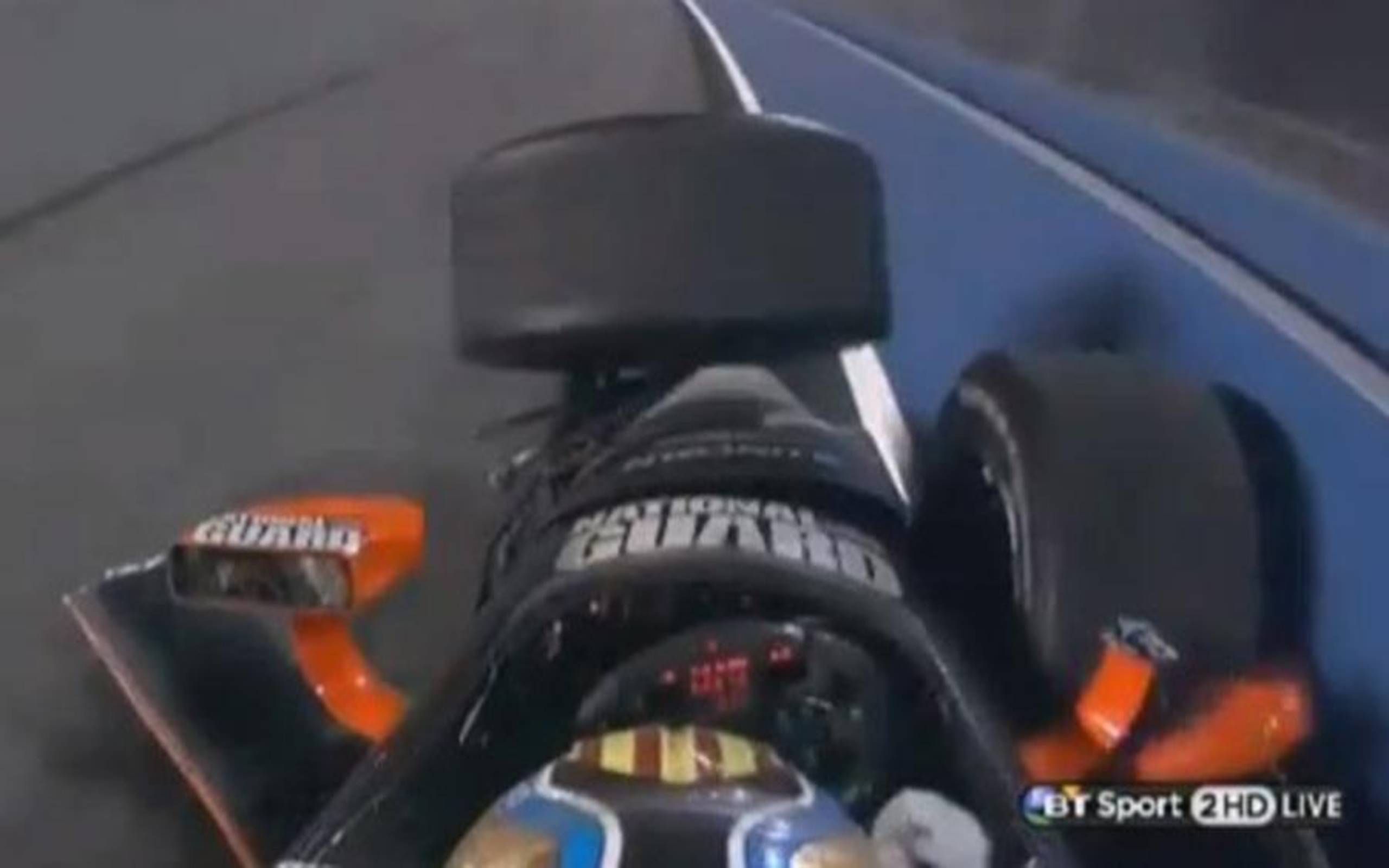 Watch the IndyCar crash that wrecked Oriol Servia and sent Justin Wilson to the hospital
