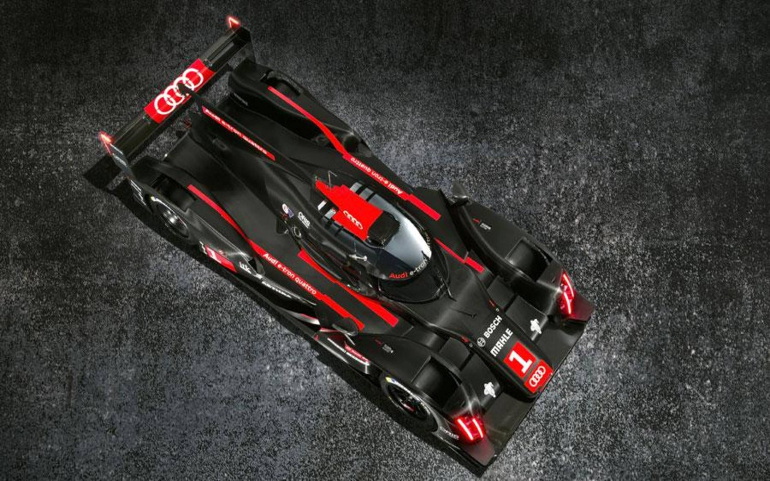 Cover comes off Audi R18 e-tron quattro for 2014