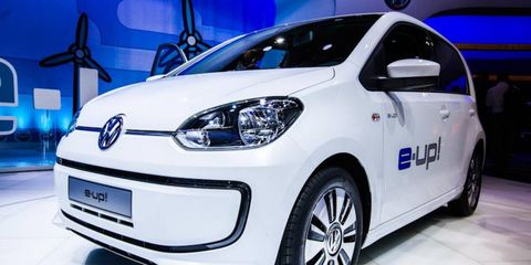 German Volkswagen e-up! customers will be able to borrow internal combustion vehicles from dealers.