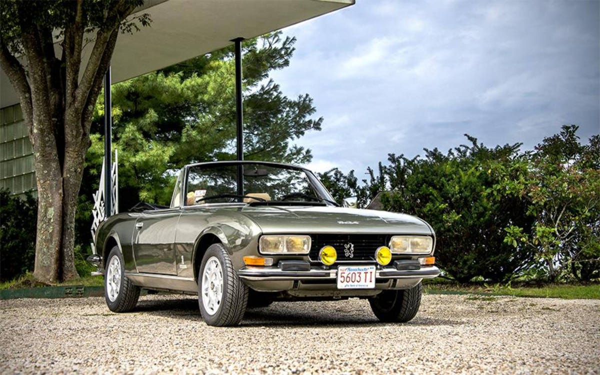 A ride in a 1975 Peugeot 504 V6 Cabriolet