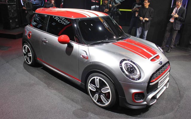 12 Hottest Debuts of the 2014 Detroit Auto Show