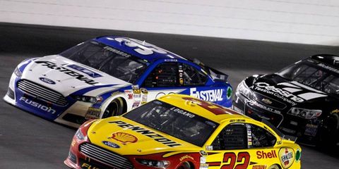Joey Logano (22) will stat eighth in the first of two 150-mile heat races at Daytona on Thursday.