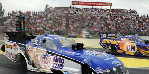Robert Hight picked up his second win in two weeks with a Funny Car victory in Charlotte.