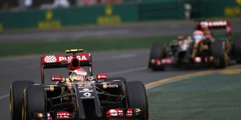 Pastor Maldonado leads Romain Grosjean in the Australian Grand Prix.