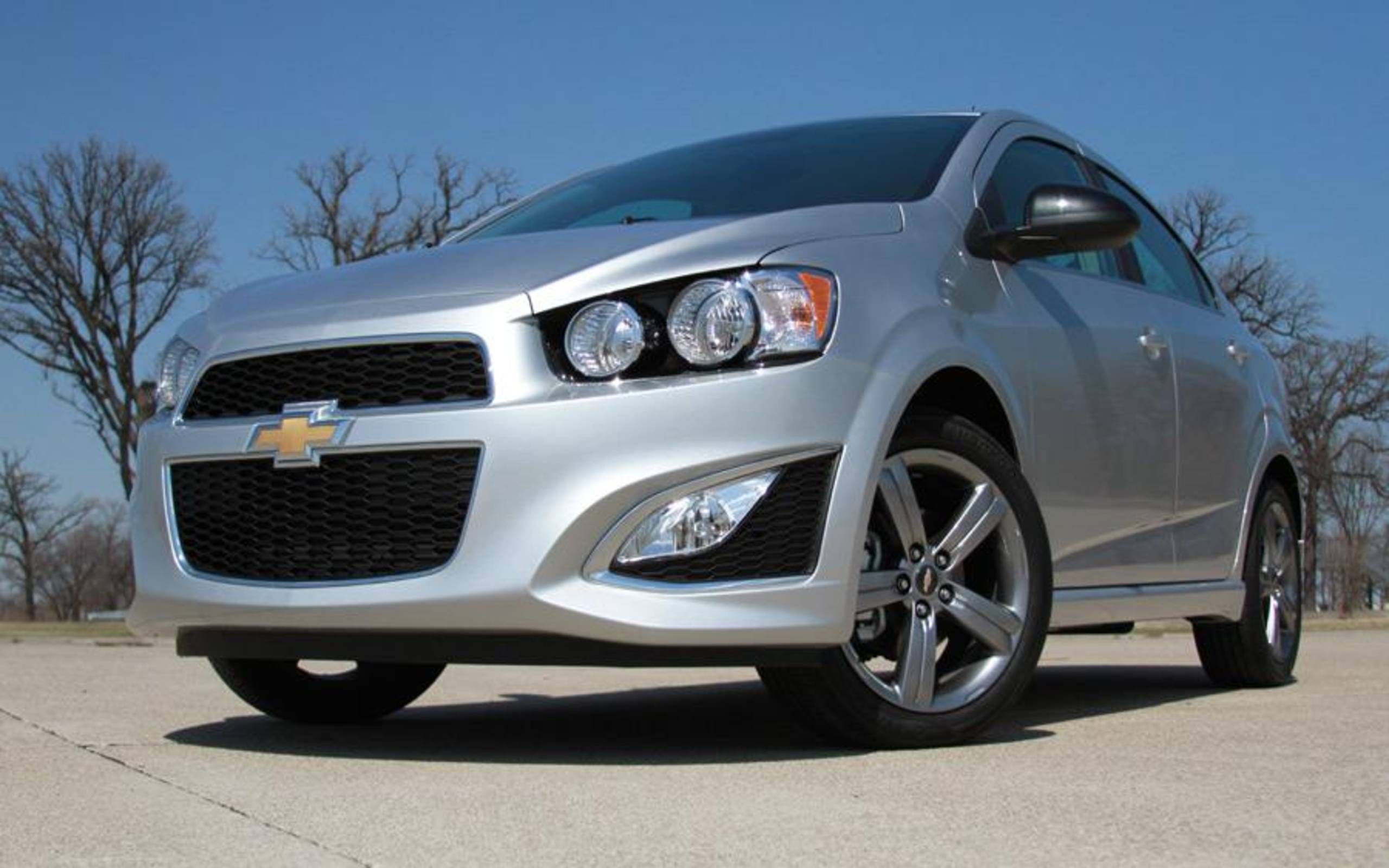 2014 Chevrolet Sonic Review, Pricing, & Pictures