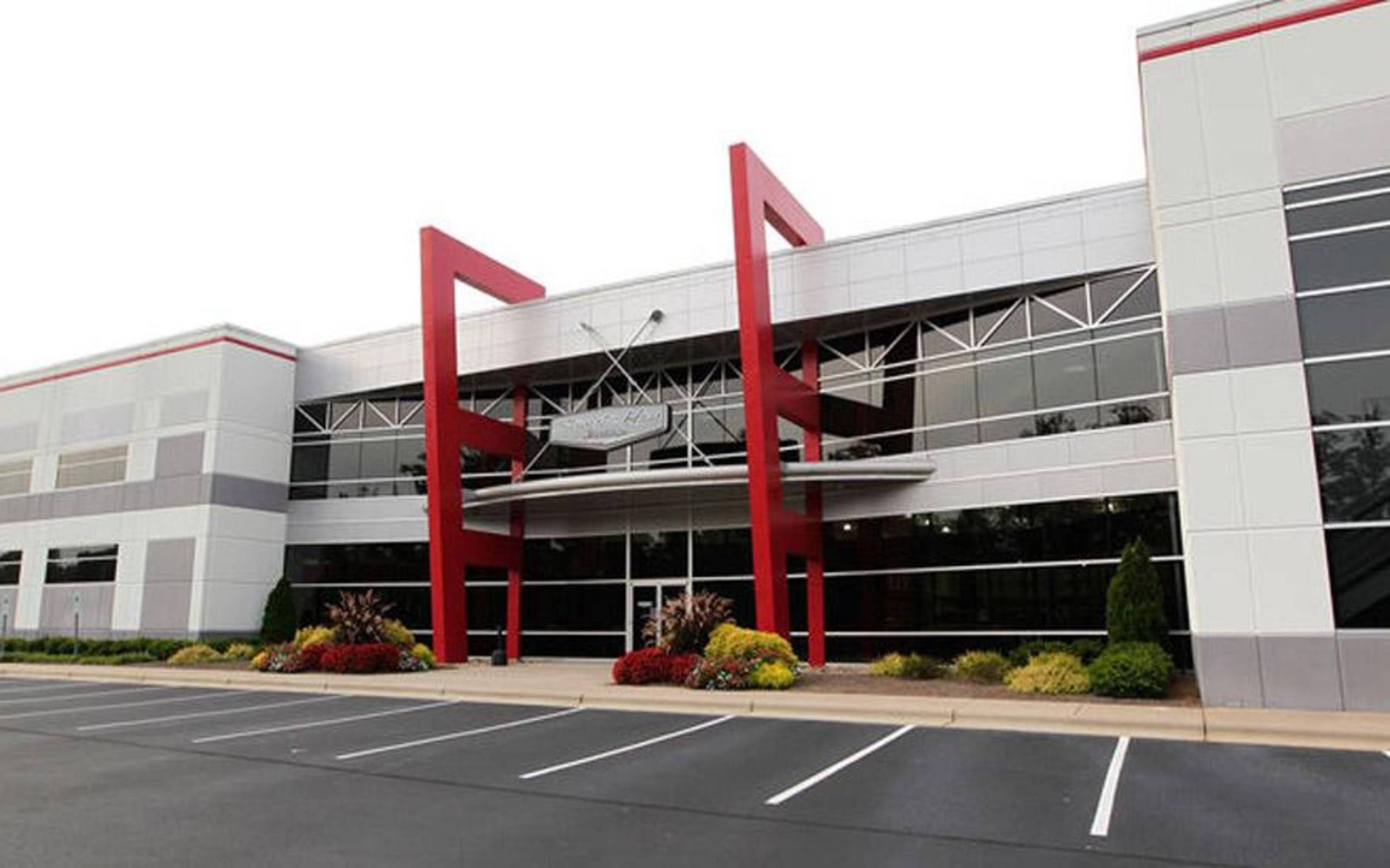 haas f1 headquarters
