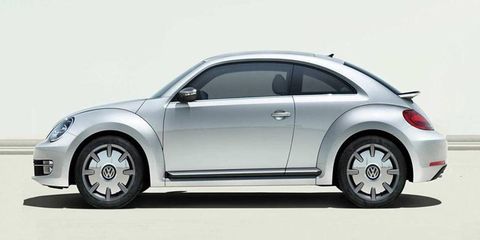 The premium package will be available on 1.8-liter turbo and 2.0-liter TDI versions of the Beetle Coupe and Convertible.