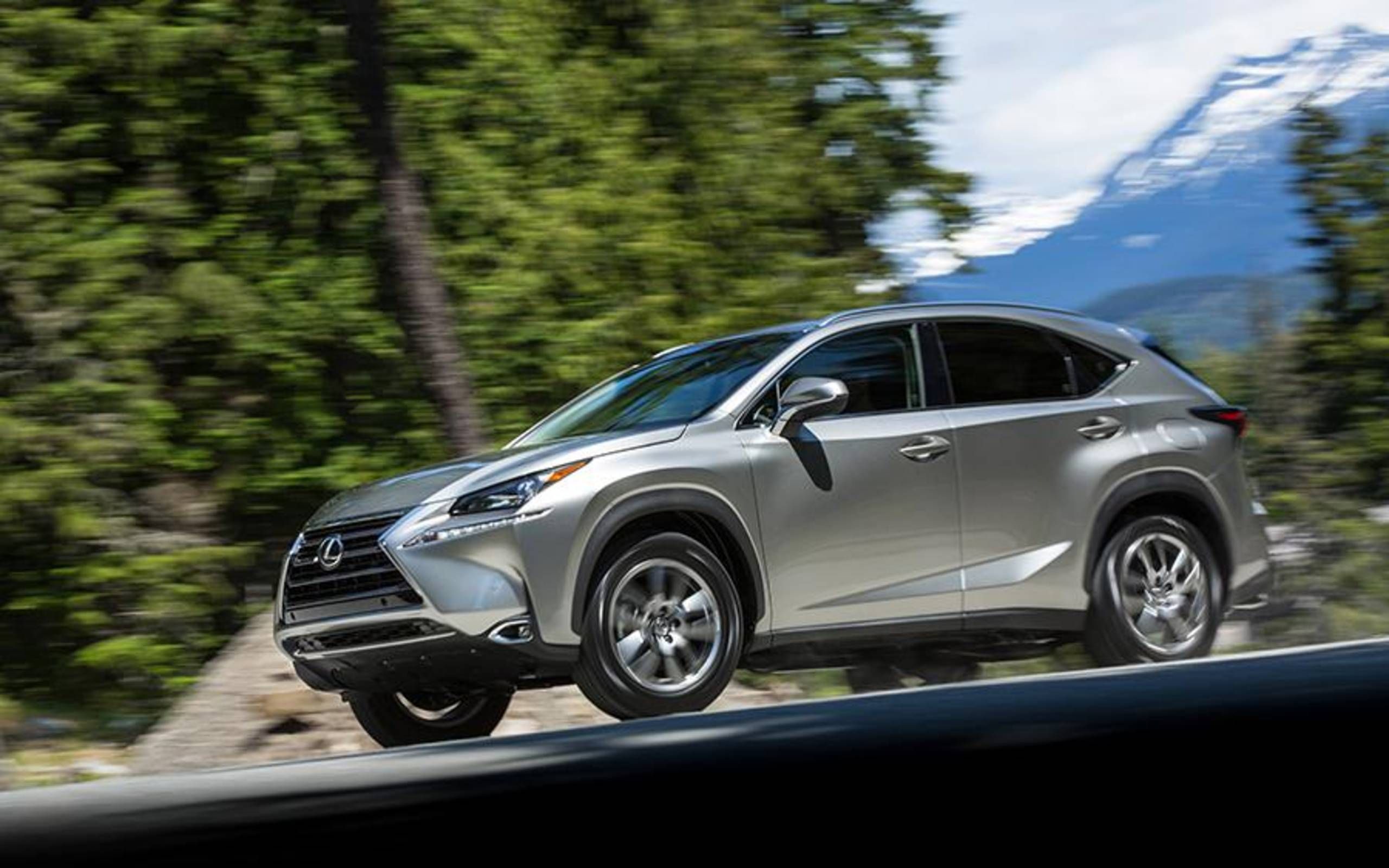 Lexus nx best sale 300h 2015 review