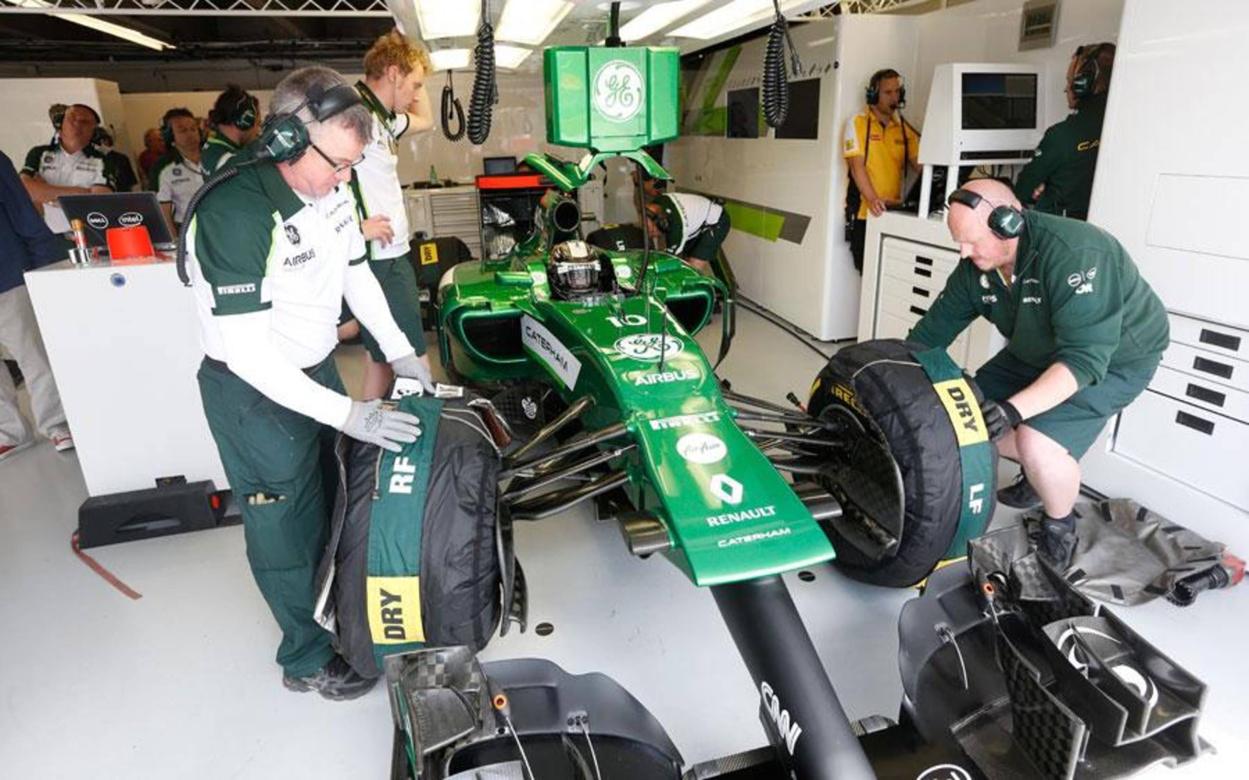 tony fernandes formula 1