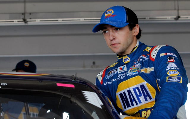 Chase Elliott to drive the No. 24 NASCAR Sprint Cup car full-time for ...