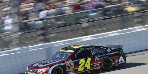 Jeff Gordon had a rough race on Sunday in Kansas, but the NASCAR Sprint Cup driver still finished 14th.