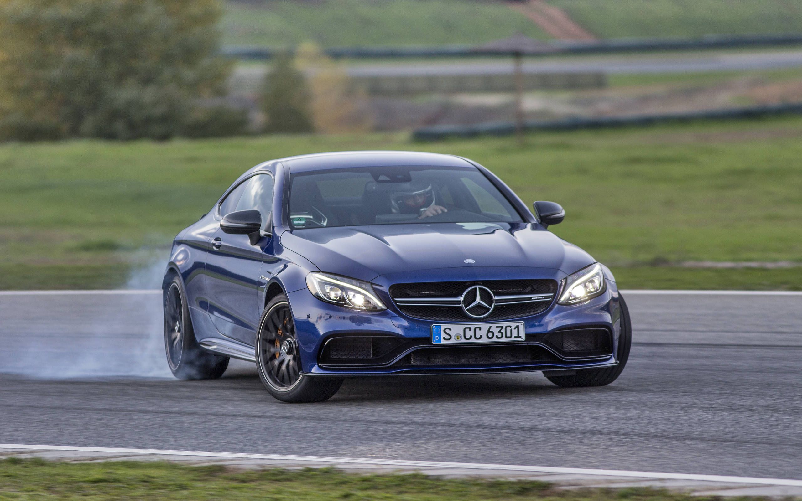 17 Mercedes Amg C63 S Coupe First Drive