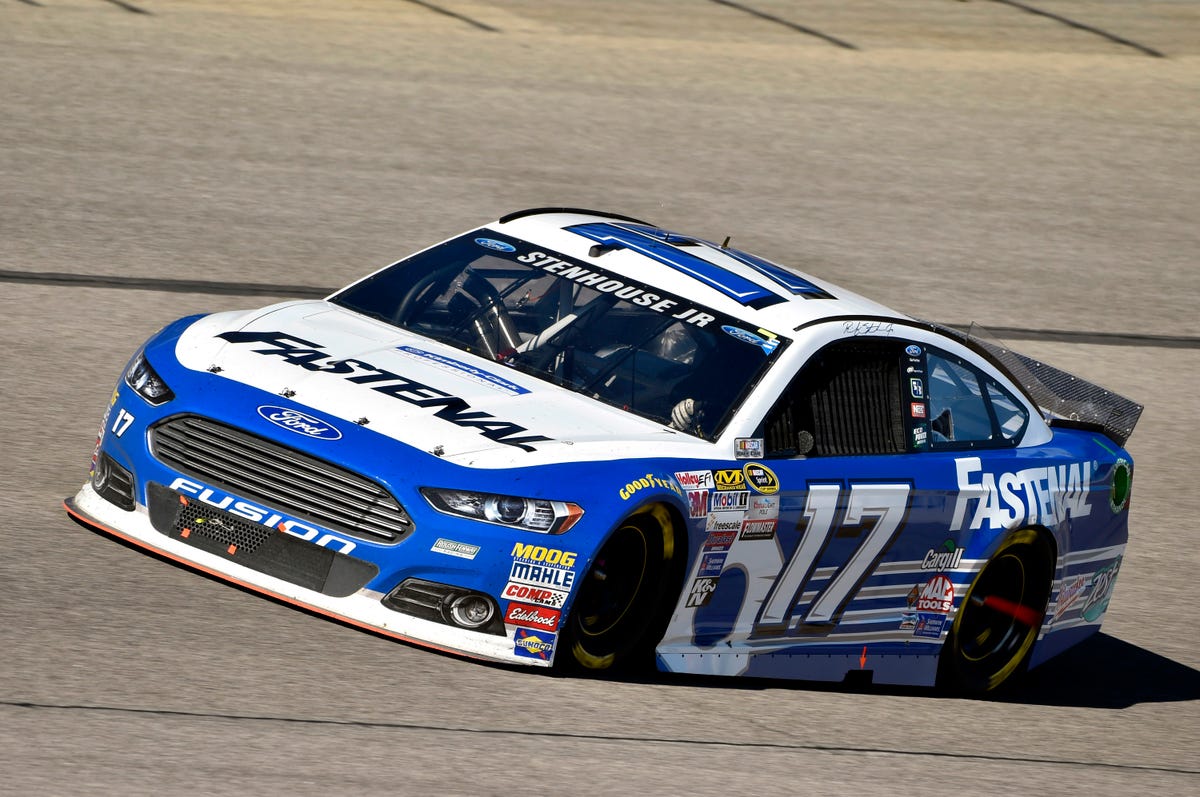 Ricky Stenhouse Jr. replaces Tony Stewart for NASCAR's Sprint Unlimited