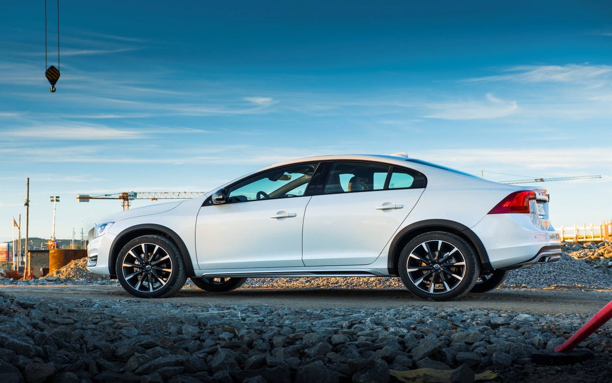16 Volvo S60 Cross Country Review