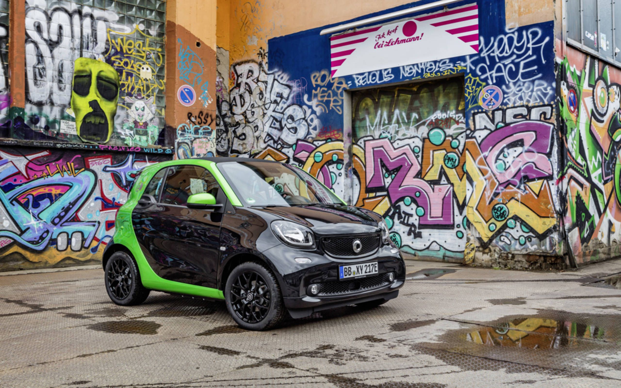 This is the 2017 Smart fortwo electric drive