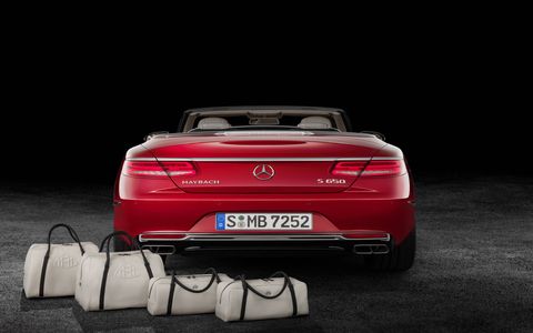 Mercedes unveiled the Maybach S650 Cabriolet luxury convertible today at the 2016 LA Auto Show