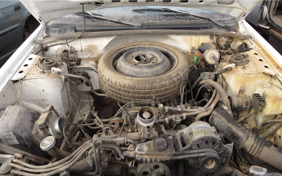 Junked 1989 Subaru DL Liftback Coupe