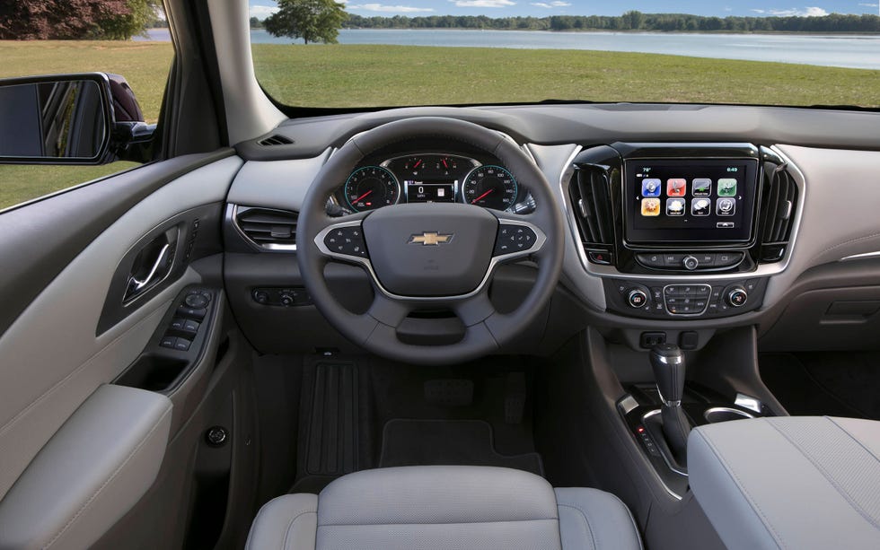 Gallery: 2018 Chevrolet Traverse interior