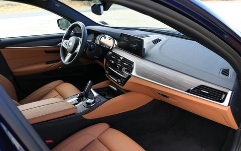 2018 BMW M550i xDrive Interior
