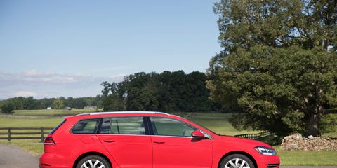 The 2018 Volkswagen Golf Sportwagen comes with a 1.8-liter turbocharged four making 170 hp and 184 lb-ft of torque. Automatic versions deliver 199 lb-ft.