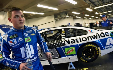 Alex Bowman Confirmed To Replace Dale Jr For 2018 Nascar Season