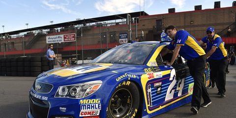 Chase Elliott hit the wall shortly after posting the fastest lap in final practice, 187.480 mph, Saturday.