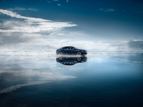 The 2018 Lincoln Continental comes with a choice of three engines making either 305 hp, 335 hp or 400 hp.