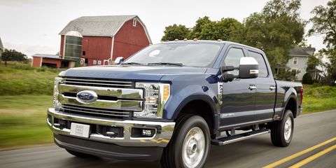 The 2017 Ford F-250 Super Duty comes with 925 lb-ft. of torque, a 7,630-pound payload and 32,500 pounds of gooseneck towing capacity.
