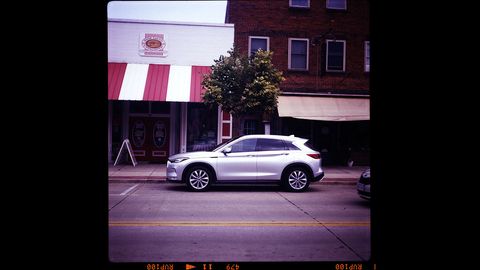 Of course I photographed the QX50 with an old film camera, in this case a 1940 Agfa Speedex.
