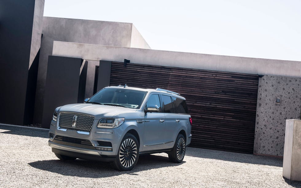 2018 Lincoln Navigator Long-Wheelbase SUV Debuts