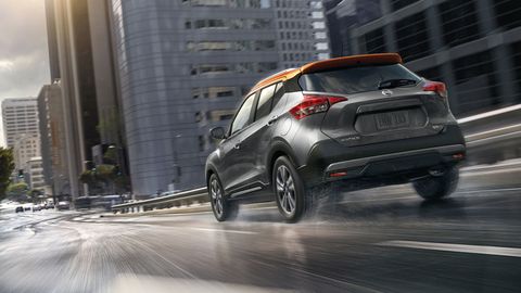 The 2019 Nissan Kicks comes with a 1.6-liter I4 and a continuously variable transmission.