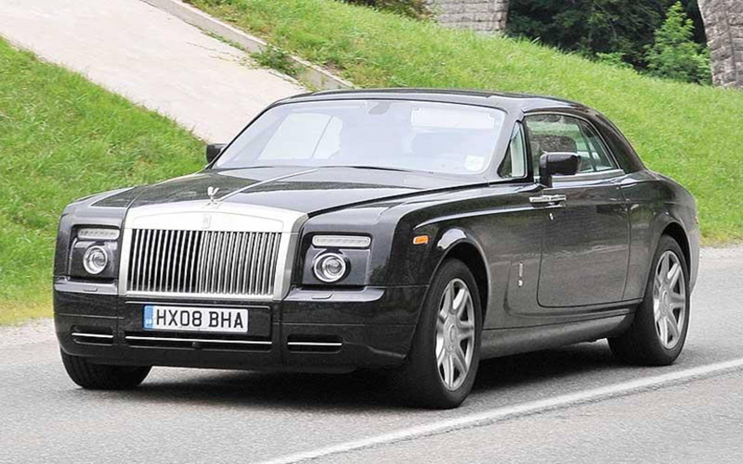 Rolls Royce Phantom Coupe Is Like Tripping Into A Time Machine