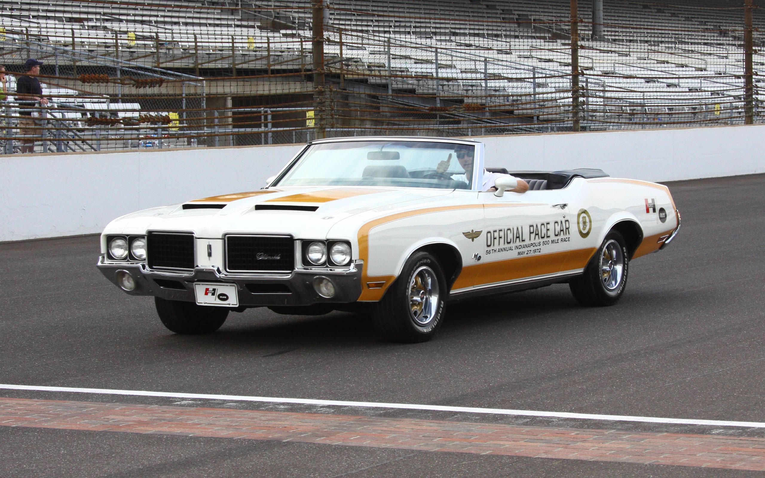 72 hurst outlet olds