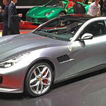 The 2017 Ferrari GTC4Lusso T debuts at the Paris motor show with a turbo V8 and rear-wheel drive.